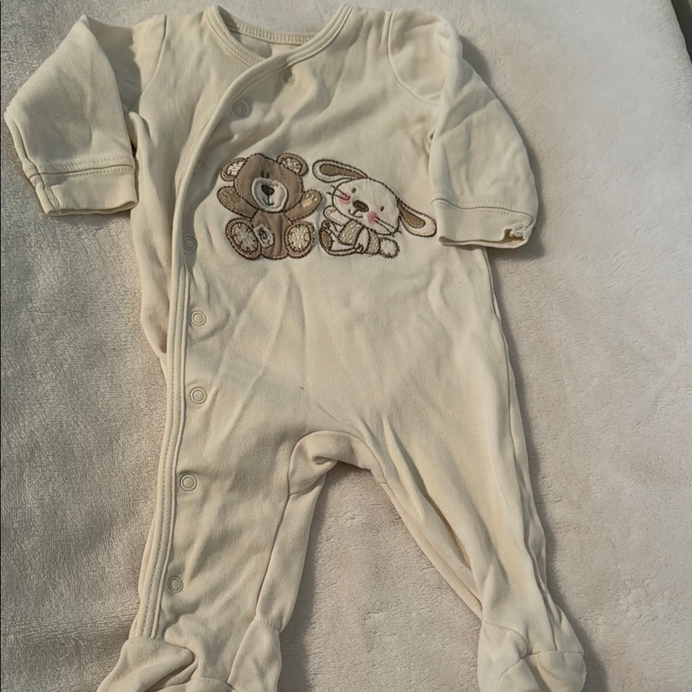 BabiesRUs Cream Footies One Piece with Soft Fabric 3 months